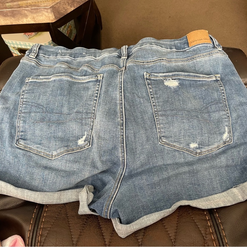 Curvy American Eagle 18 Shortie